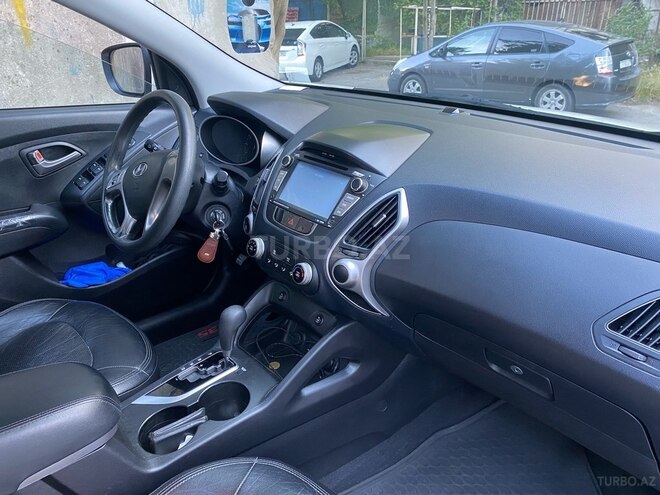 Hyundai ix35 2011, 108,000 km - 2.0 l - Bakı