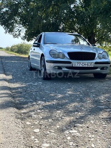 Mercedes C 240 2000, 305,000 km - 2.6 л - Bakı
