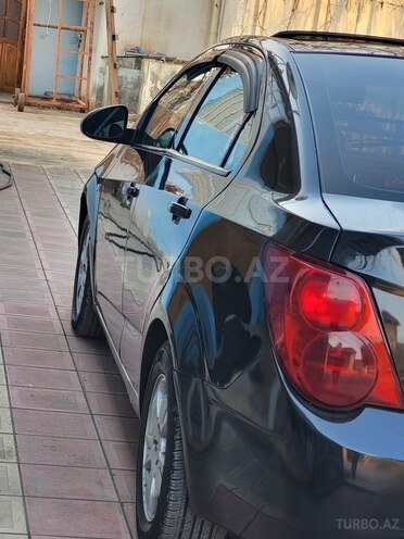 Chevrolet Aveo-5