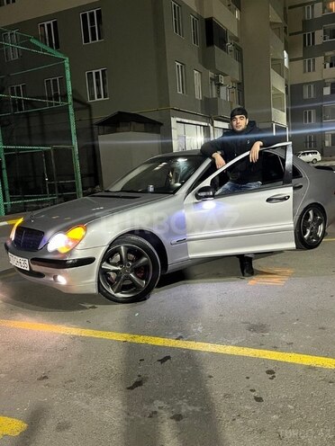 Mercedes C 240 2000, 305,000 km - 2.6 л - Bakı