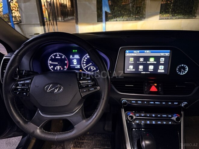 Hyundai Grandeur-13