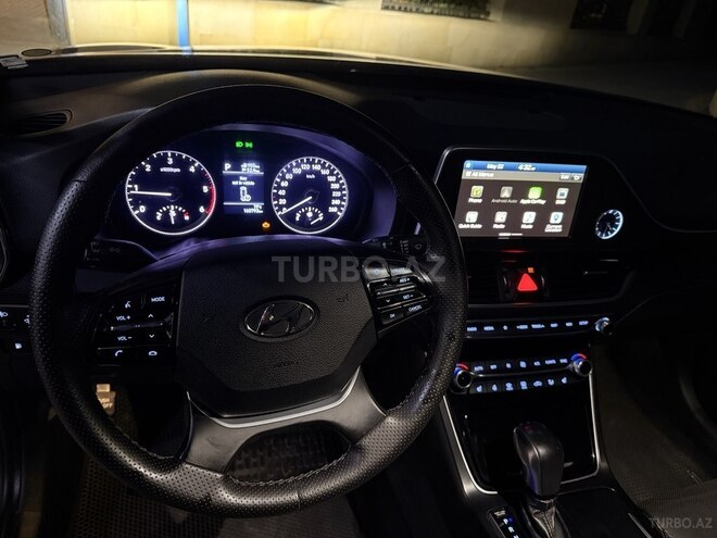 Hyundai Grandeur-11