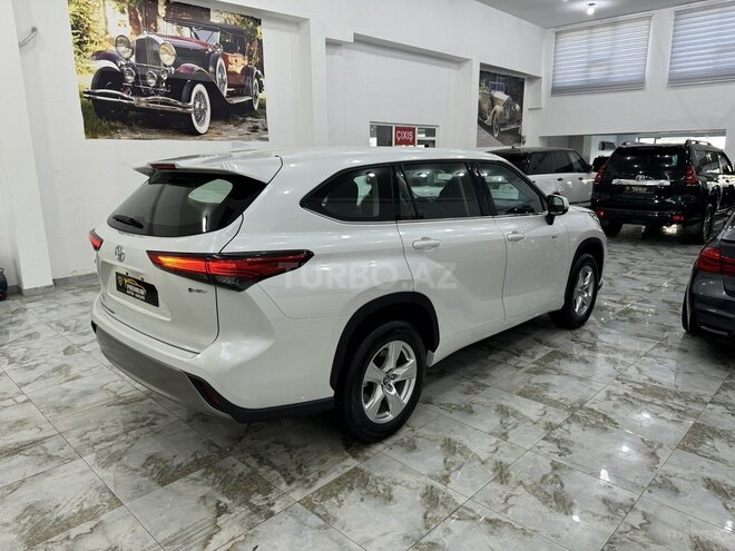 Toyota Highlander-6