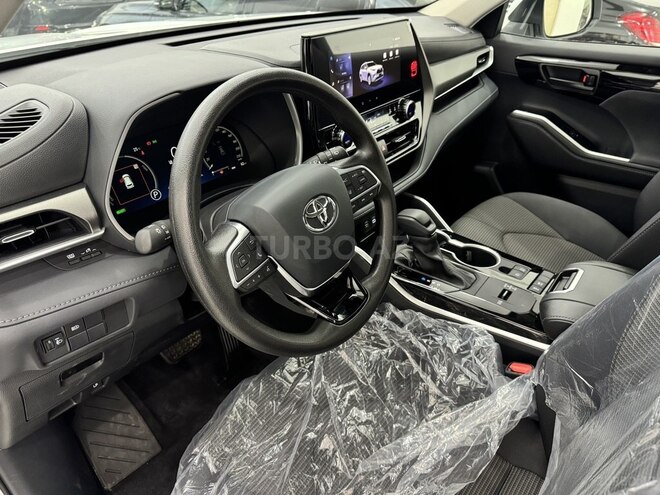 Toyota Highlander-7