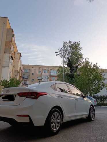 Hyundai Accent 2018, 14,900 km - 1.4 л - Bakı