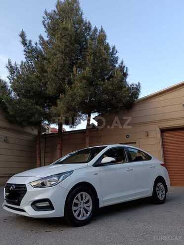 Hyundai Accent 2018, 14,900 km - 1.4 л - Bakı