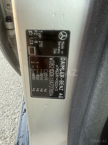 Mercedes E 240 1998, 325,000 km - 2.4 l - Mingəçevir