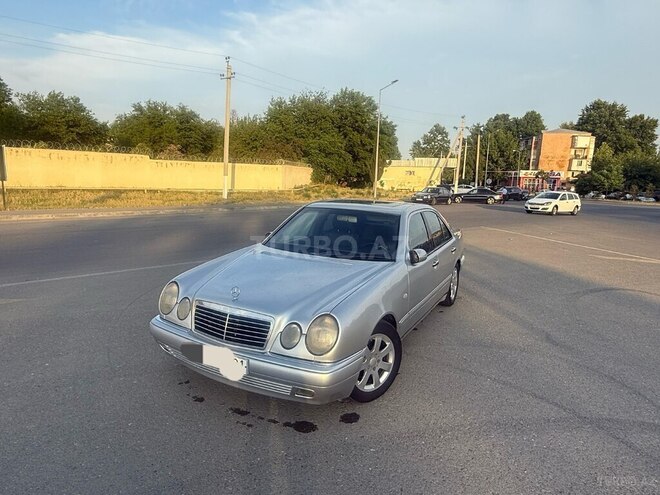 Mercedes E 240 1998, 325,000 km - 2.4 l - Mingəçevir