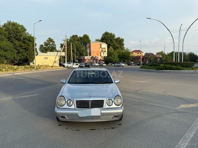 Mercedes E 240 1998, 325,000 km - 2.4 l - Mingəçevir