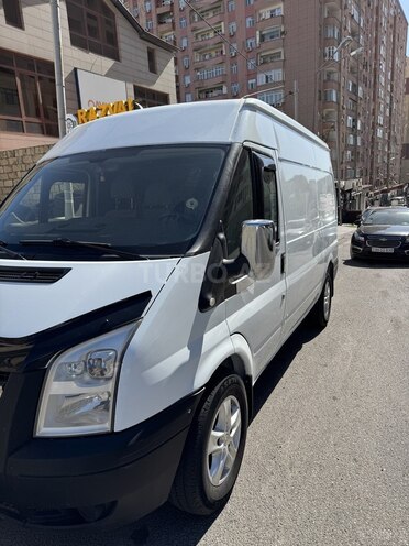 Ford Transit-11