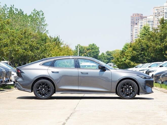 Changan Uni-V 2025, 0 km - 1.5 l - Bakı