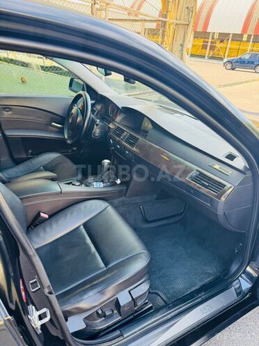 BMW 523 2007, 260,000 km - 2.5 l - Bakı