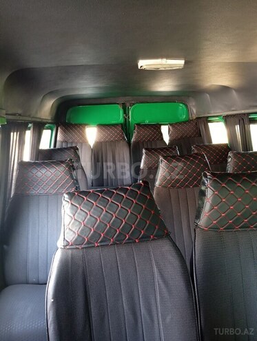 Ford Transit-4