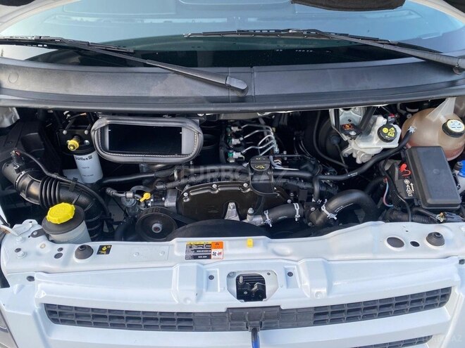 Ford Transit-14
