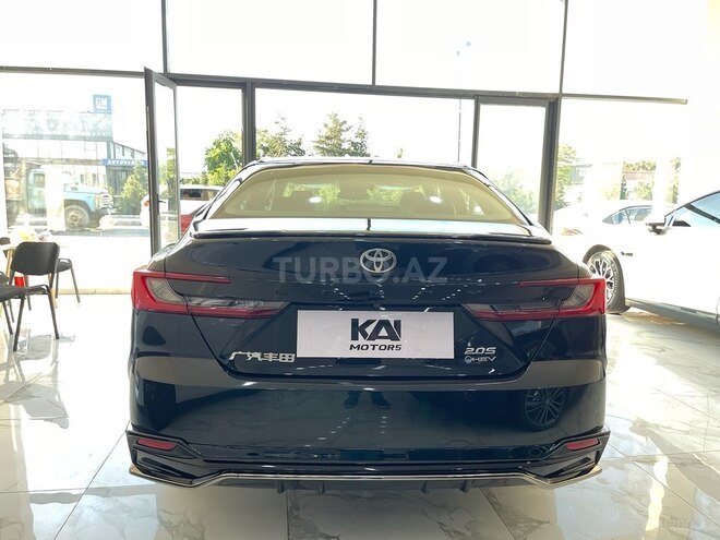 Toyota Camry-6