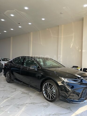 Toyota Camry-5