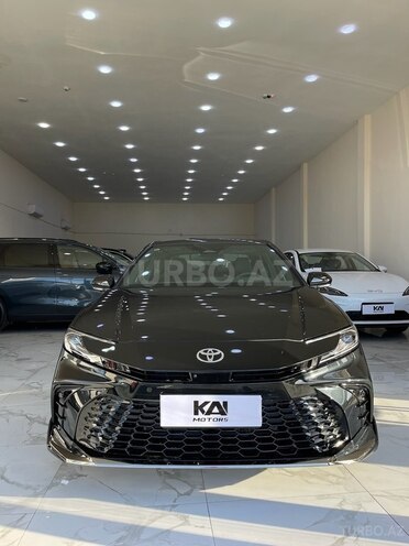 Toyota Camry-1