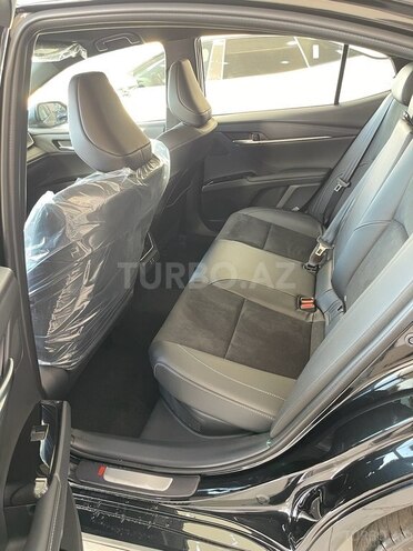 Toyota Camry-8