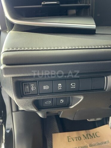Toyota Camry-11