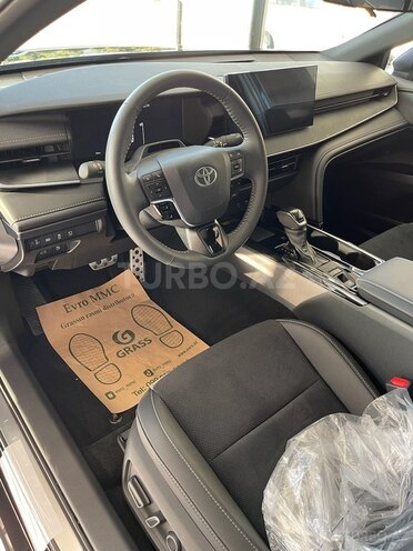 Toyota Camry-9