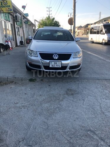 Volkswagen Passat 2005, 235,870 km - 2.0 l - Bakı