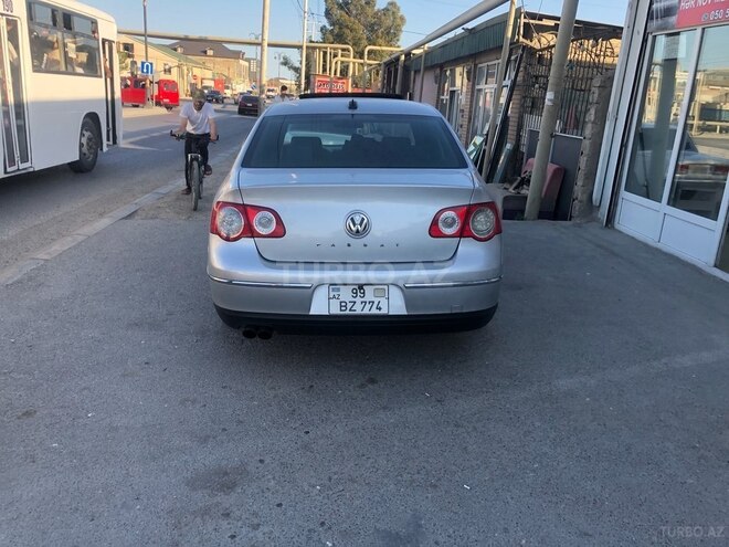 Volkswagen Passat 2005, 235,870 km - 2.0 l - Bakı