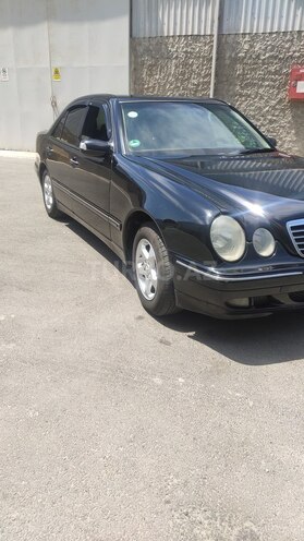 Mercedes E 220 d 2000, 290,000 km - 2.2 l - Sumqayıt