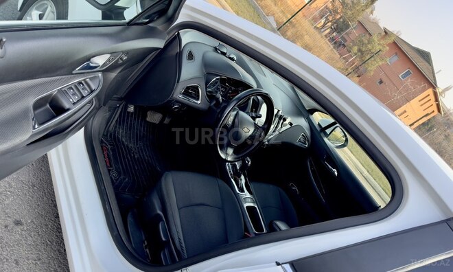Chevrolet Cruze-8