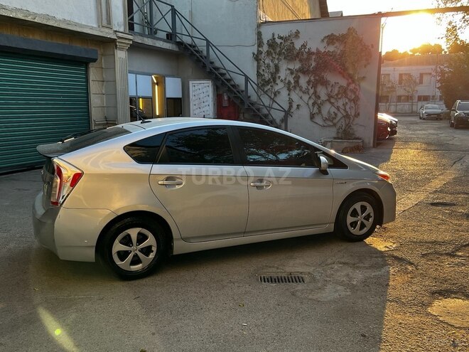 Toyota Prius 2014, 102,998 km - 1.8 l - Bakı