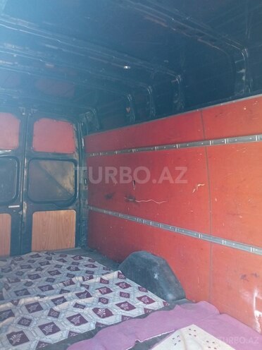 Ford Transit-7