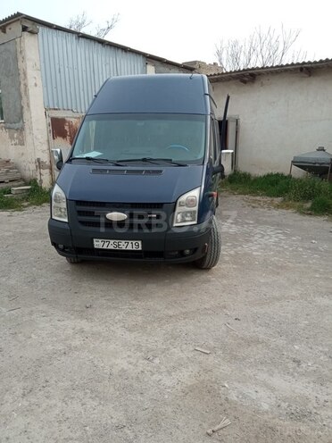 Ford Transit-1