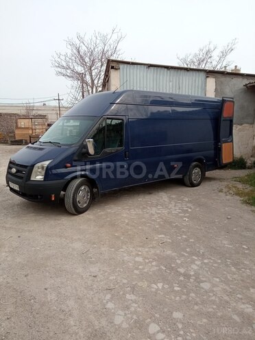 Ford Transit-4