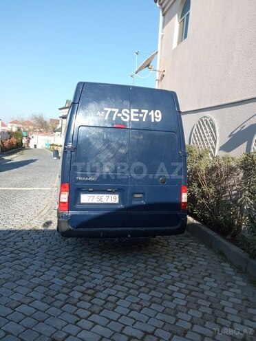 Ford Transit-3