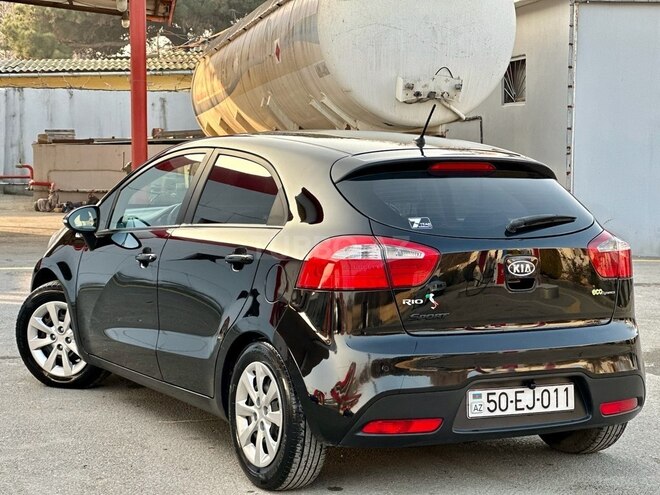 Kia Rio 2011, 245,258 km - 1.1 l - Sumqayıt