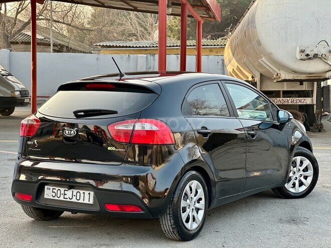 Kia Rio 2011, 245,258 km - 1.1 l - Sumqayıt