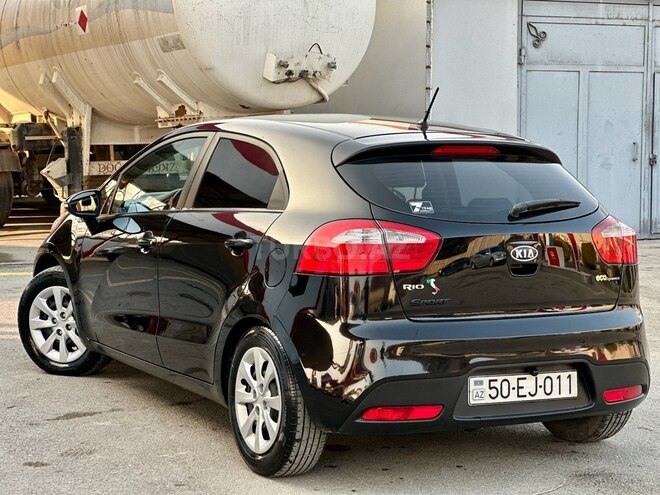 Kia Rio 2011, 245,258 km - 1.1 l - Sumqayıt