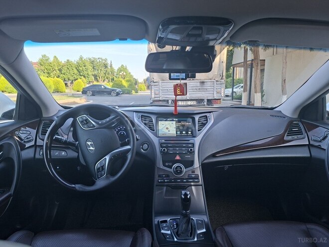 Hyundai Grandeur-4