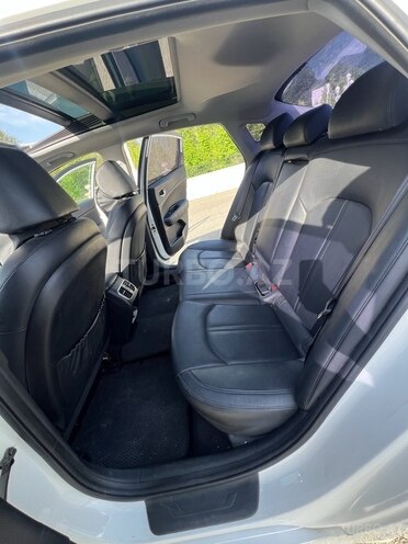 Kia K5-14