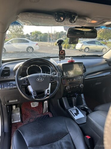 Kia Sorento-9