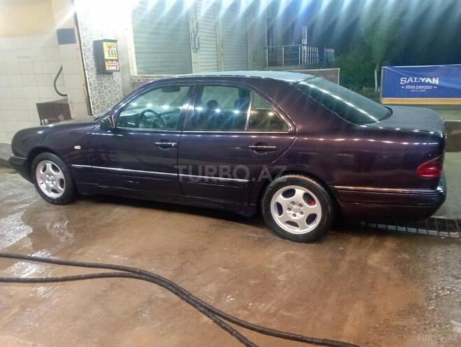 Mercedes E 240 1998, 320,000 km - 2.4 l - Hacıqabul