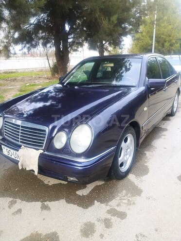 Mercedes E 240 1998, 320,000 km - 2.4 l - Hacıqabul