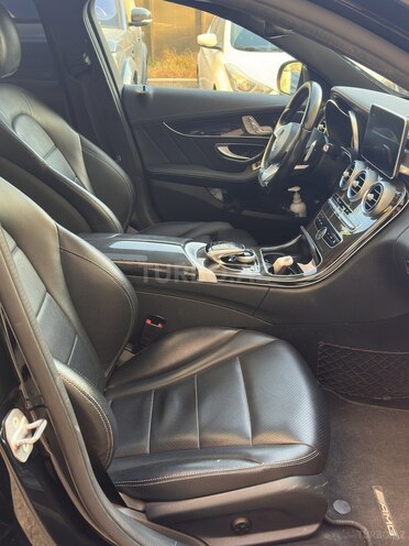 Mercedes C 300 2017, 241,402 km - 2.0 л - Bakı