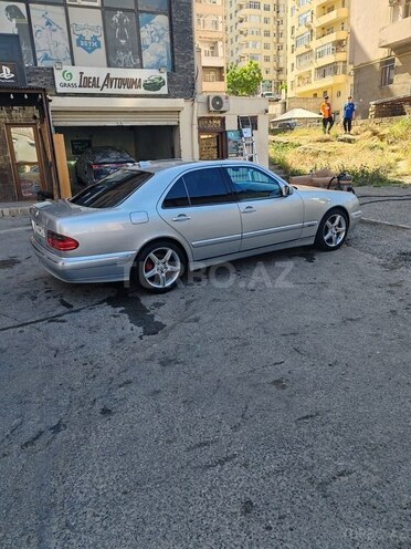 Mercedes E 240 2000, 250,000 km - 2.4 l - Bakı