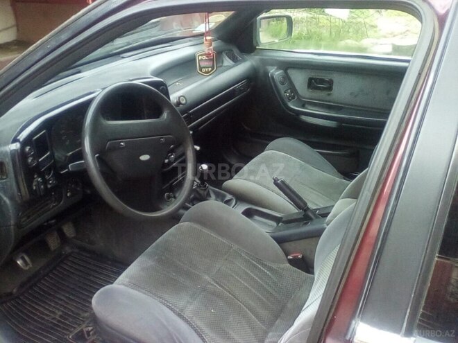 Ford  1995, 180,000 km - 2.0 l - Xudat