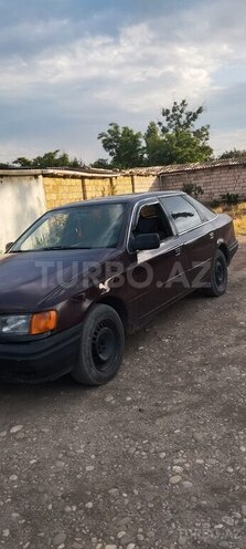 Ford  1995, 180,000 km - 2.0 l - Xudat