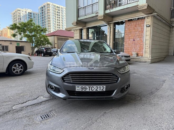 Ford Fusion (North America) 2014, 278,000 km - 2.0 л - Bakı