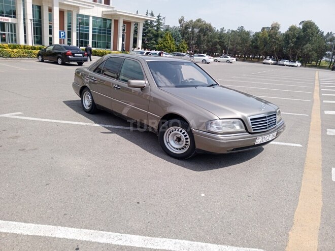 Mercedes C 220 d 1994, 289,000 km - 2.2 l - Gəncə