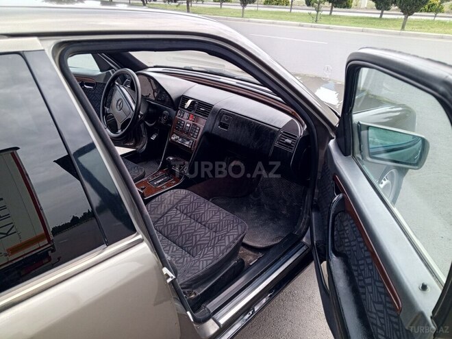 Mercedes C 220 d 1994, 289,000 km - 2.2 l - Gəncə