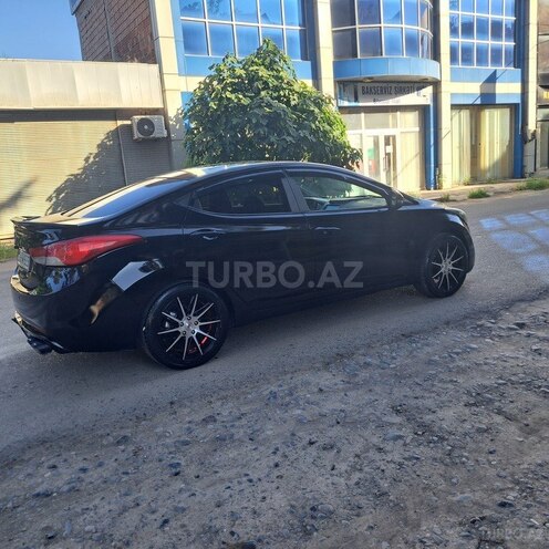 Hyundai Elantra 2013, 300,000 km - 1.8 л - Biləsuvar