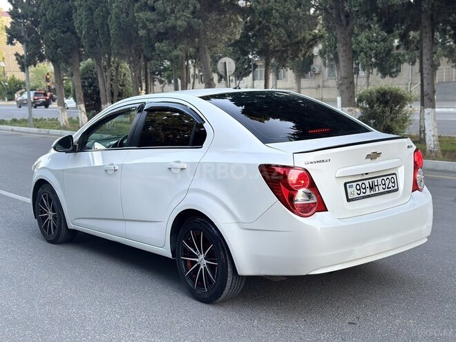 Chevrolet Aveo-9